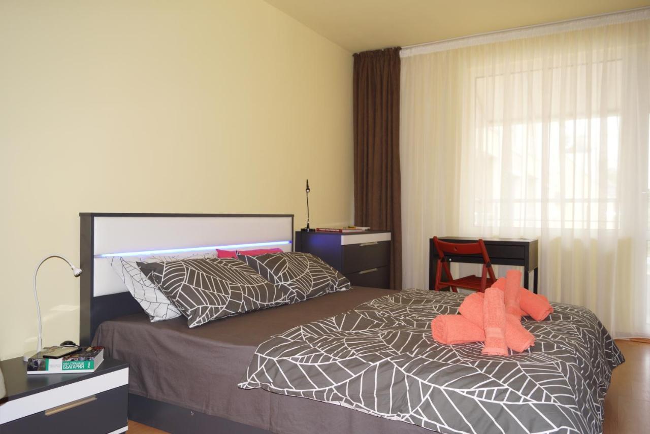 Spacious 2Bdr - Free Parking - Walk Everywhere - 300 Mbps Wifi Varna Exterior foto