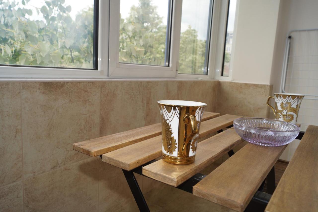 Spacious 2Bdr - Free Parking - Walk Everywhere - 300 Mbps Wifi Varna Exterior foto