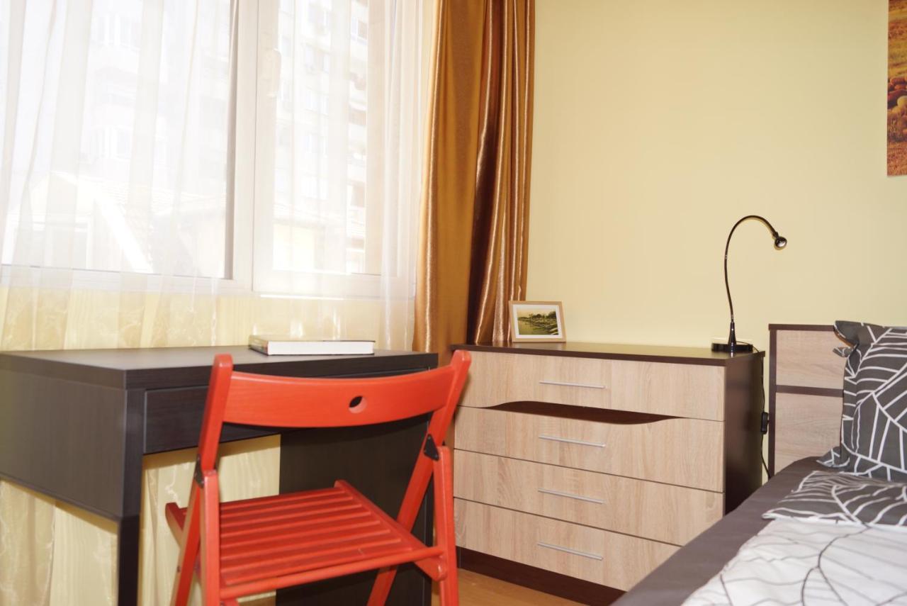 Spacious 2Bdr - Free Parking - Walk Everywhere - 300 Mbps Wifi Varna Exterior foto
