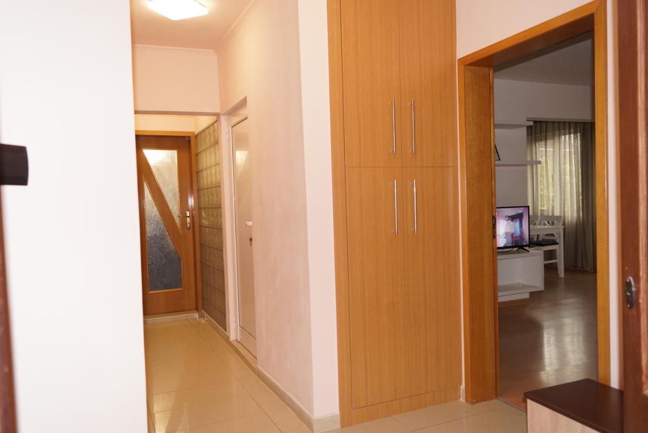 Spacious 2Bdr - Free Parking - Walk Everywhere - 300 Mbps Wifi Varna Exterior foto
